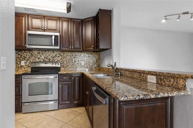 7511 SEURAT STREET 10201, Orlando, FL 32819