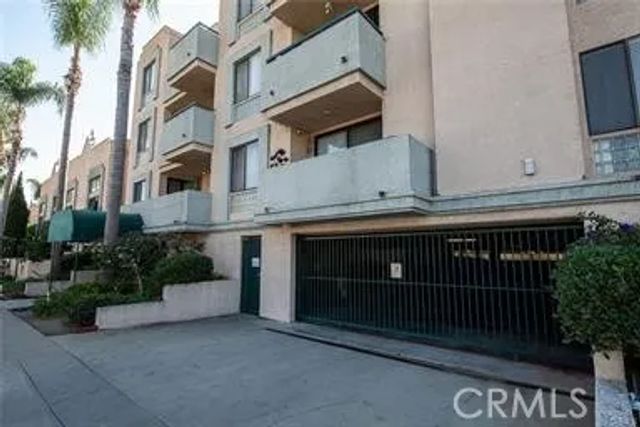 2491 Purdue Avenue 117, Los Angeles, CA 90064