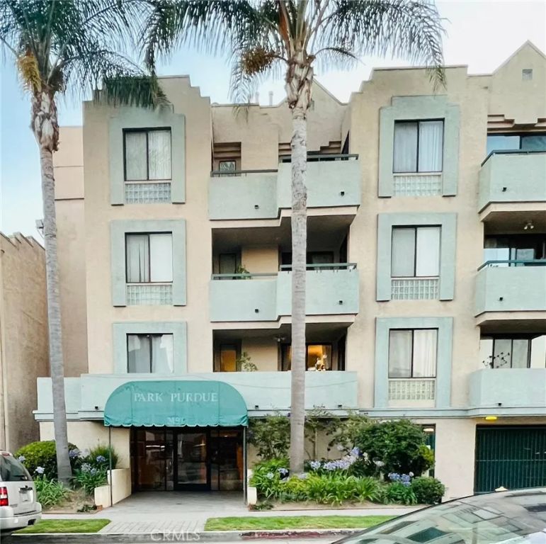 2491 Purdue Avenue 117, Los Angeles, CA 90064