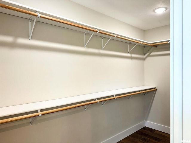 1106 FALCON Court, Carterville, IL 62918