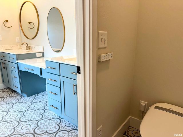 1106 FALCON Court, Carterville, IL 62918