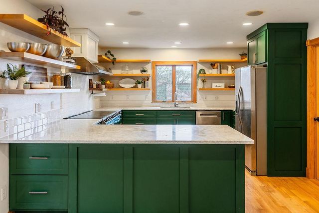 1705 Ohlsun Court, La Crosse, WI 54601