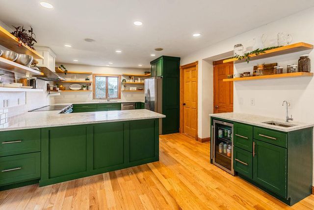 1705 Ohlsun Court, La Crosse, WI 54601