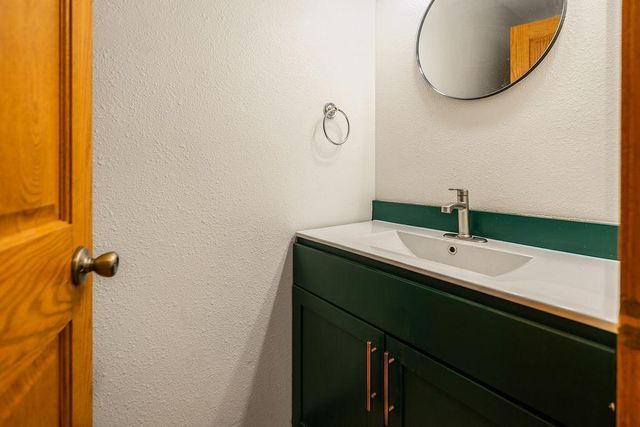 1705 Ohlsun Court, La Crosse, WI 54601