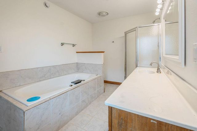 1705 Ohlsun Court, La Crosse, WI 54601