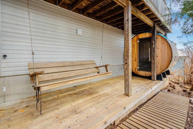 1705 Ohlsun Court, La Crosse, WI 54601