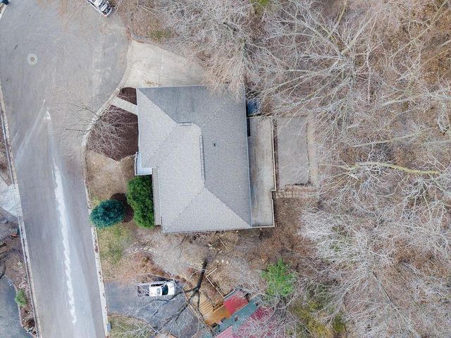 1705 Ohlsun Court, La Crosse, WI 54601