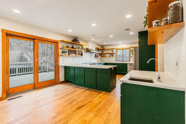 1705 Ohlsun Court, La Crosse, WI 54601