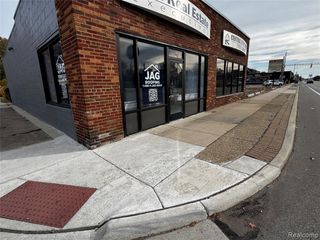 21738 John R Road, Hazel Park, MI 48030