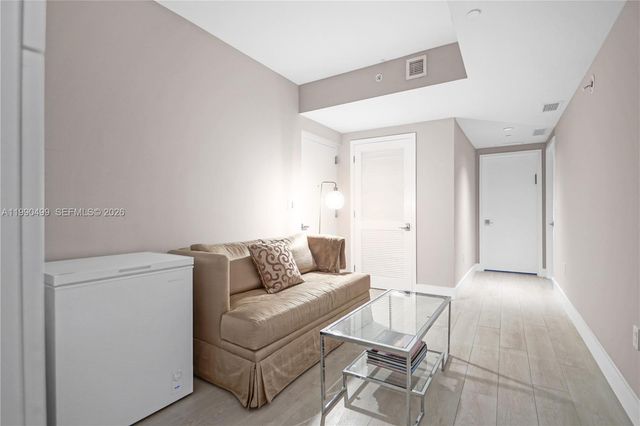 10201 E Bay Harbor Dr 601, Bay Harbor Islands, FL 33154