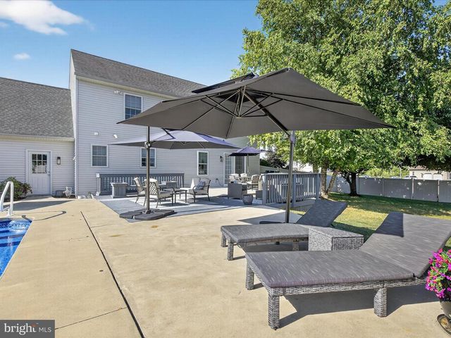 39 SARAH LN, Mount Joy, PA 17552