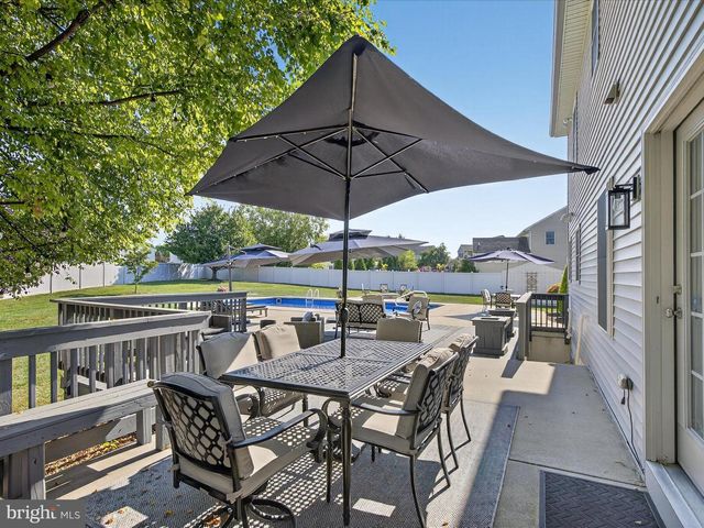 39 SARAH LN, Mount Joy, PA 17552