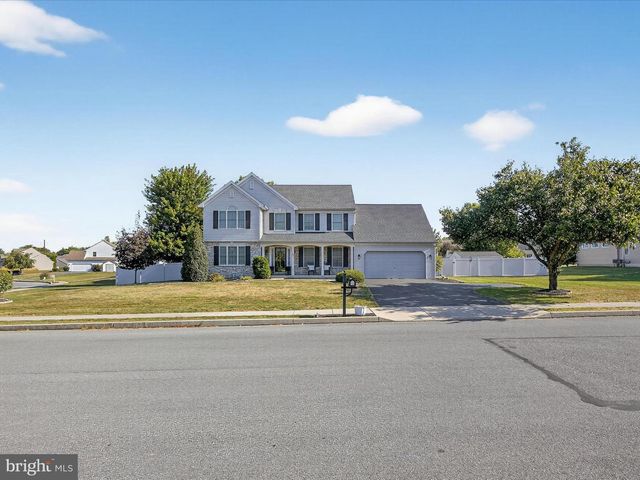 39 SARAH LN, Mount Joy, PA 17552