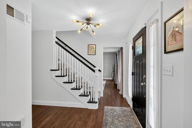 39 SARAH LN, Mount Joy, PA 17552