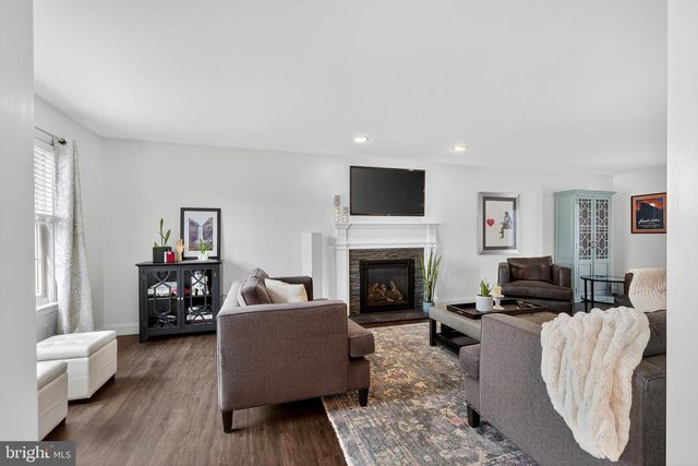 39 SARAH LN, Mount Joy, PA 17552