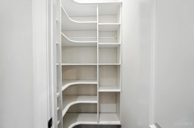 7834 Laurel Avenue, Madeira, OH 45243