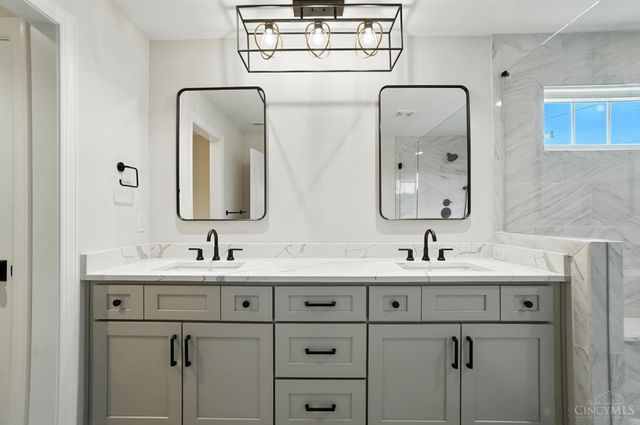 7834 Laurel Avenue, Madeira, OH 45243