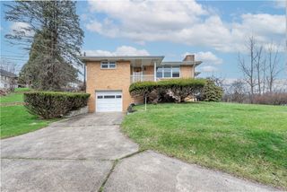6576 Library Rd `, South Park, PA 15129