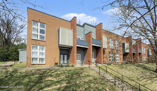 2745 Grinstead Dr 201, Louisville, KY 40206