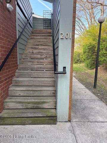 2745 Grinstead Dr 201, Louisville, KY 40206