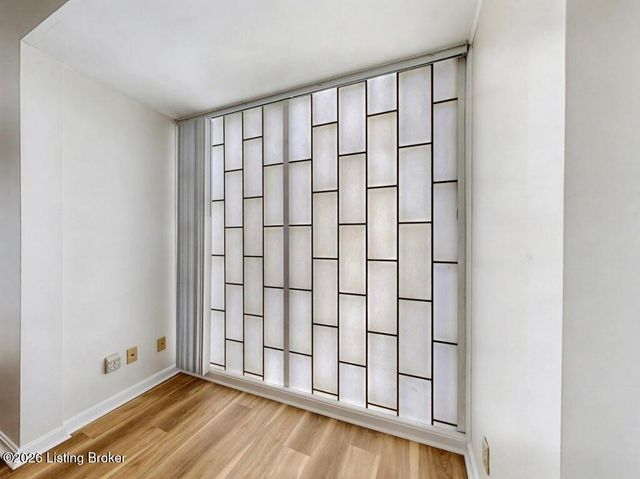 2745 Grinstead Dr 201, Louisville, KY 40206