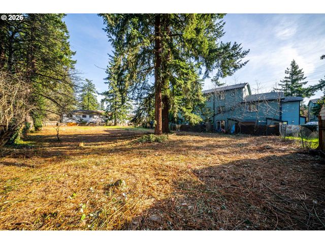 2408 Se 139TH Ave, Portland, OR 97233