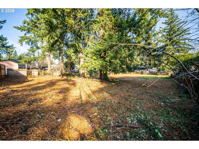 2408 Se 139TH Ave, Portland, OR 97233
