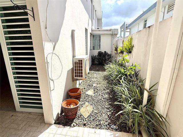 E-10 ALTURAS DE SANTA MARIA, Guaynabo, PR 00969