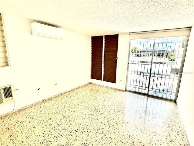 E-10 ALTURAS DE SANTA MARIA, Guaynabo, PR 00969