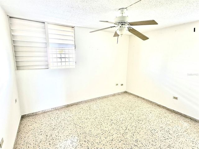 E-10 ALTURAS DE SANTA MARIA, Guaynabo, PR 00969