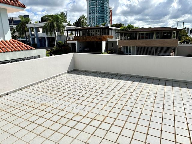 E-10 ALTURAS DE SANTA MARIA, Guaynabo, PR 00969