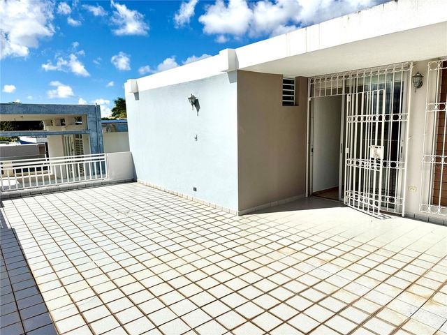 E-10 ALTURAS DE SANTA MARIA, Guaynabo, PR 00969
