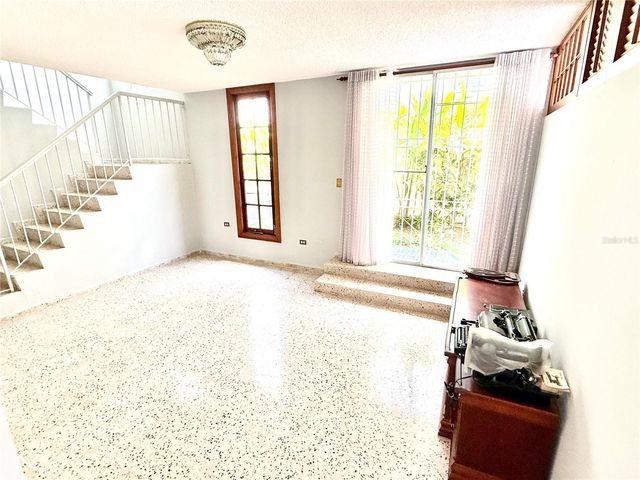 E-10 ALTURAS DE SANTA MARIA, Guaynabo, PR 00969