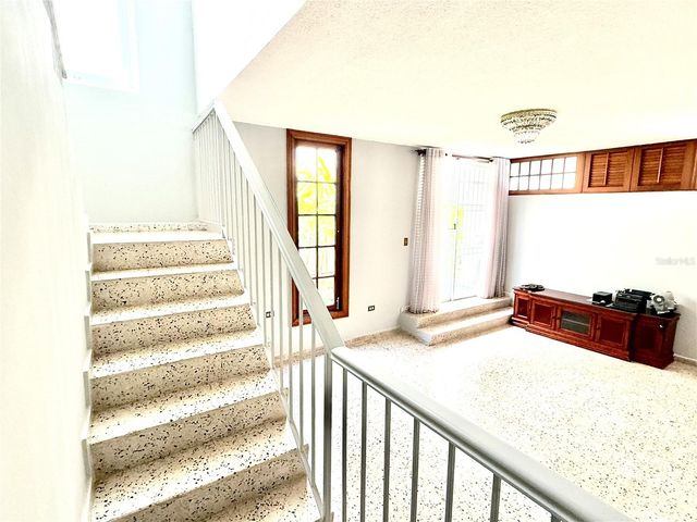 E-10 ALTURAS DE SANTA MARIA, Guaynabo, PR 00969