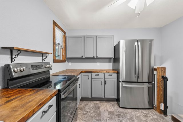 1380 Rock Creek Street W, Kellogg, IA 50135