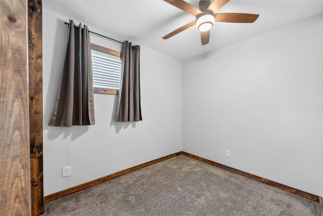 1380 Rock Creek Street W, Kellogg, IA 50135