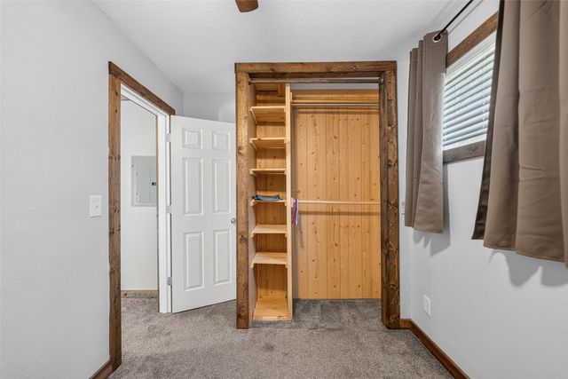 1380 Rock Creek Street W, Kellogg, IA 50135