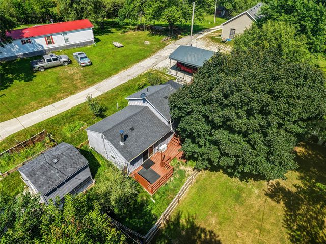 1380 Rock Creek Street W, Kellogg, IA 50135
