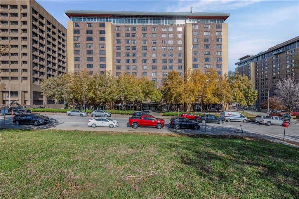 600 E 8th Street 7R&S, Kansas City, MO 64106