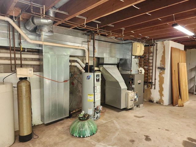 4504 County Road H, Ridgeway, WI 53582