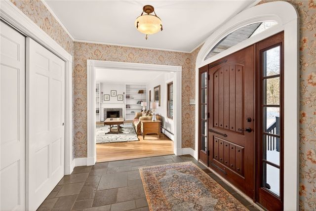 44 Golfside Parkway, Brighton, NY 14610