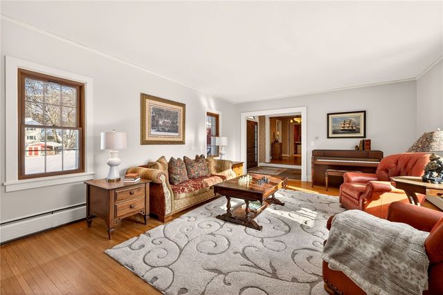 44 Golfside Parkway, Brighton, NY 14610