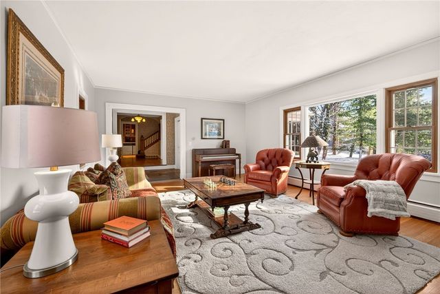 44 Golfside Parkway, Brighton, NY 14610