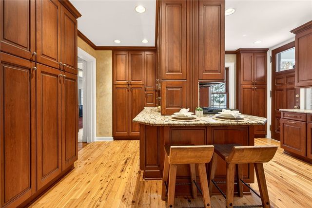 44 Golfside Parkway, Brighton, NY 14610