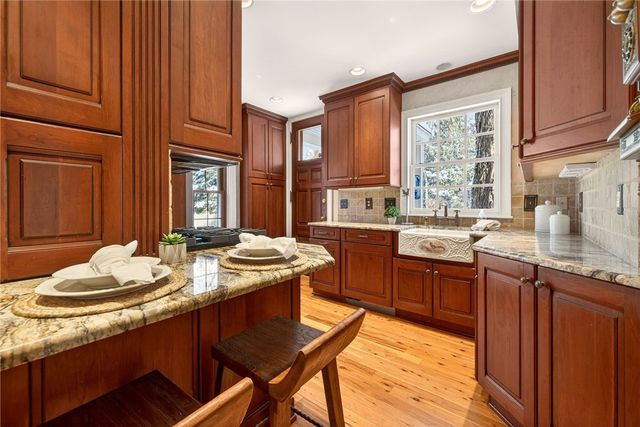 44 Golfside Parkway, Brighton, NY 14610