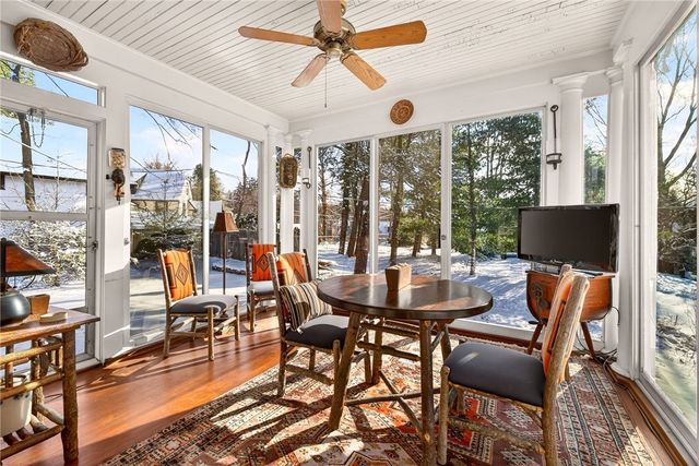 44 Golfside Parkway, Brighton, NY 14610