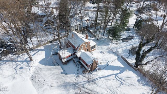 44 Golfside Parkway, Brighton, NY 14610