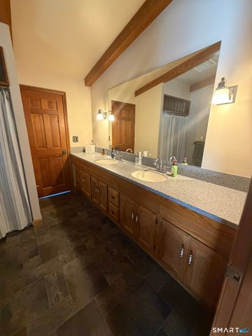 66 Tuckahoe Drive, Shelton, CT 06484
