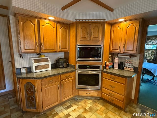 66 Tuckahoe Drive, Shelton, CT 06484
