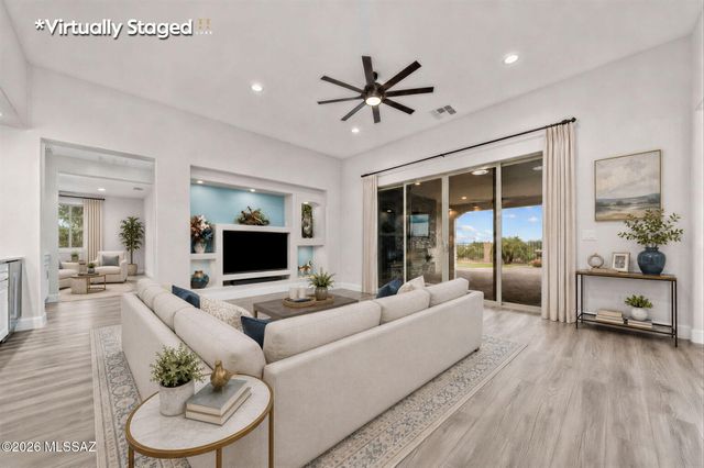 2333 E Copper Valley Way, Green Valley, AZ 85614